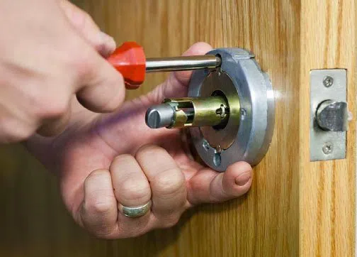Super Locksmith Services Largo, FL 727-807-2769 Super Locksmith Services Largo, FL 727-807-2769 - 29-13