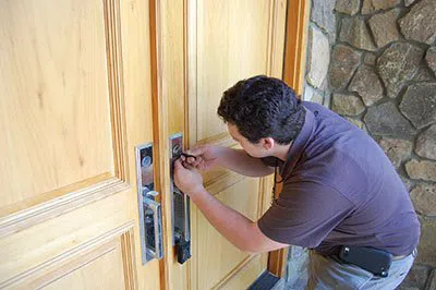 Super Locksmith Services Largo, FL 727-807-2769 Super Locksmith Services Largo, FL 727-807-2769 - 29-16